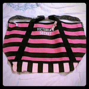 NWT Victoria Secret Weekender Bag
